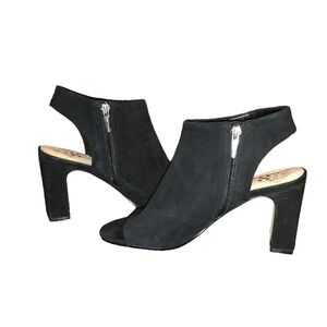 VINCE Camuto Berlia Peep Toe Booties Chunky  Heel Size 6.5 Like New